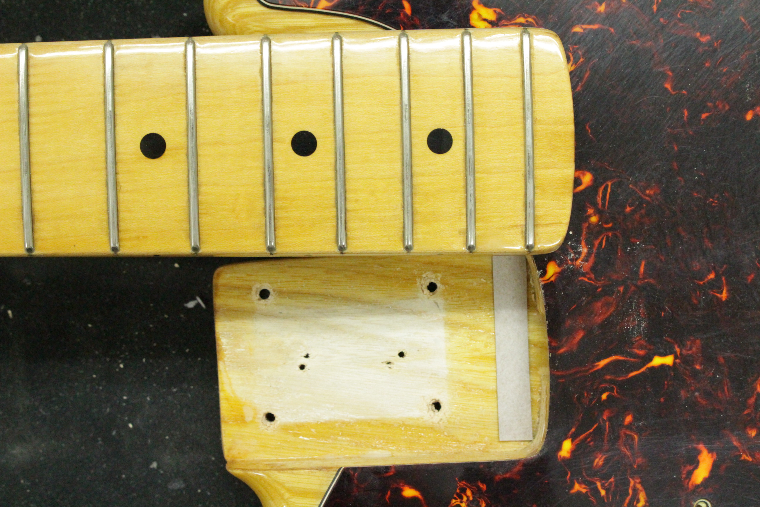ギター・ベース用 ネック角度調整 シム４枚セット 真鍮製 通販