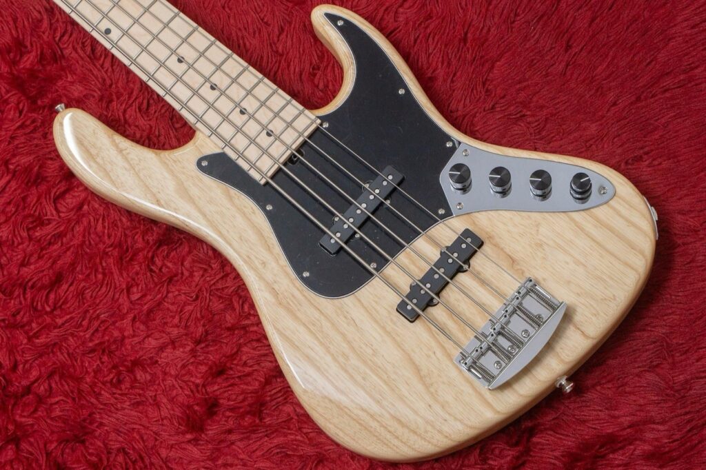 Kikuchi Guitars Herme MV5